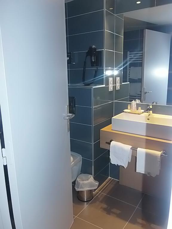 Hotel Restaurant Le Rive Gauche جويني الغرفة الصورة
