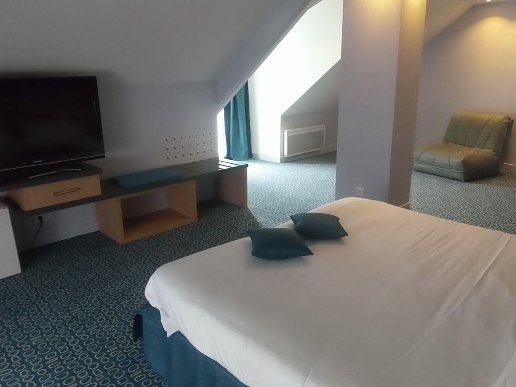 Hotel Restaurant Le Rive Gauche جويني المظهر الخارجي الصورة